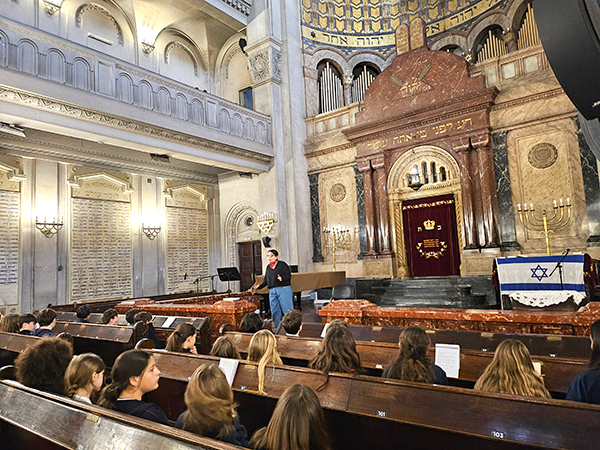 Primer año visitó el Templo Libertad
